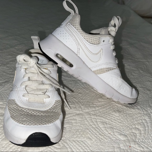 White Nike shoes size 12C - Picture 4 of 5